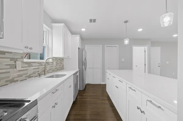 $4,000 | 45 Franklin Street, Unit 2, Jersey City, NJ 07307