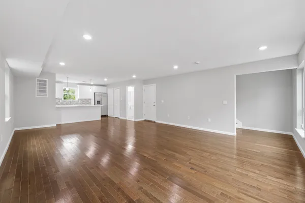 $4,000 | 45 Franklin Street, Unit 2, Jersey City, NJ 07307