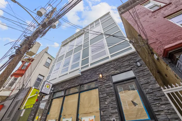 $4,000 | 45 Franklin Street, Unit 2, Jersey City, NJ 07307