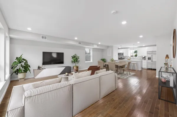 $4,000 | 45 Franklin Street, Unit 2, Jersey City, NJ 07307