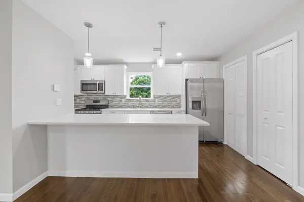 $4,000 | 45 Franklin Street, Unit 2, Jersey City, NJ 07307