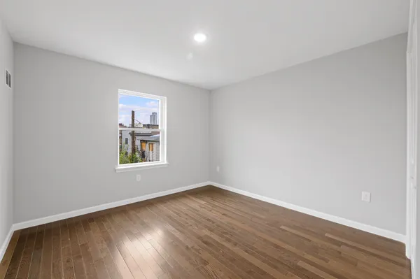 $4,000 | 45 Franklin Street, Unit 2, Jersey City, NJ 07307