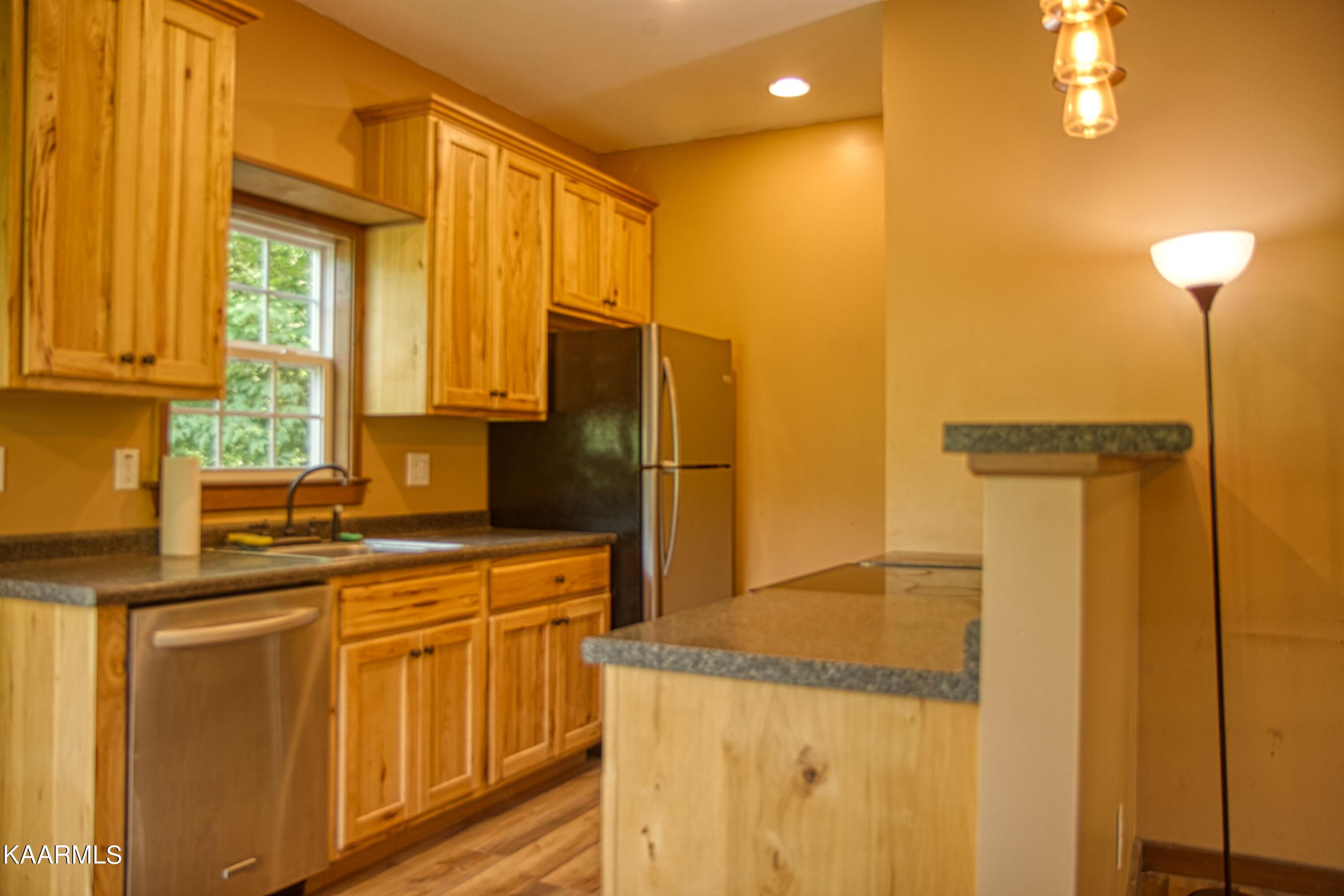 182 Wildcat Road Jamestown, TN 38556 - Photo 6 of 27 w3