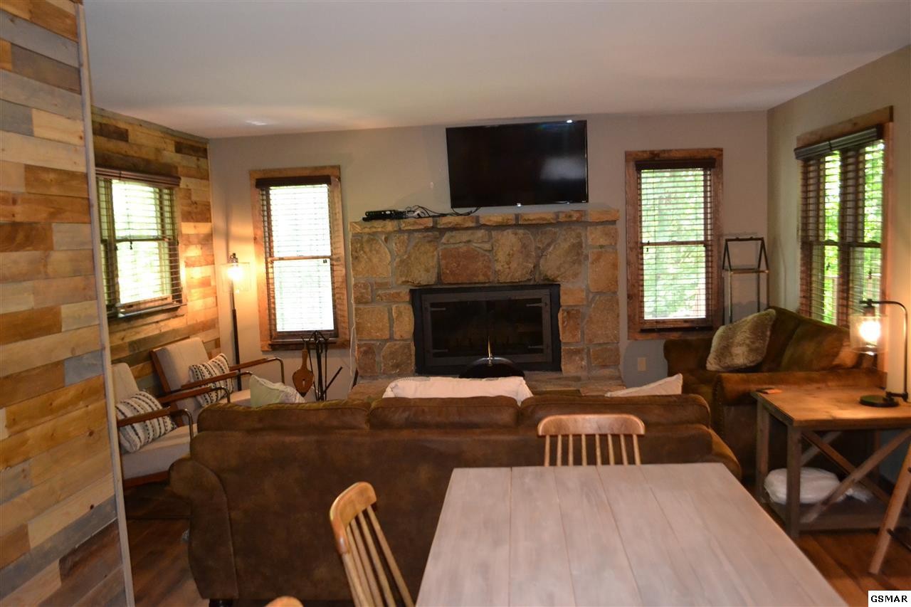 3062 North Clear Fork Road Sevierville, TN 37862 - Photo 12 of 27