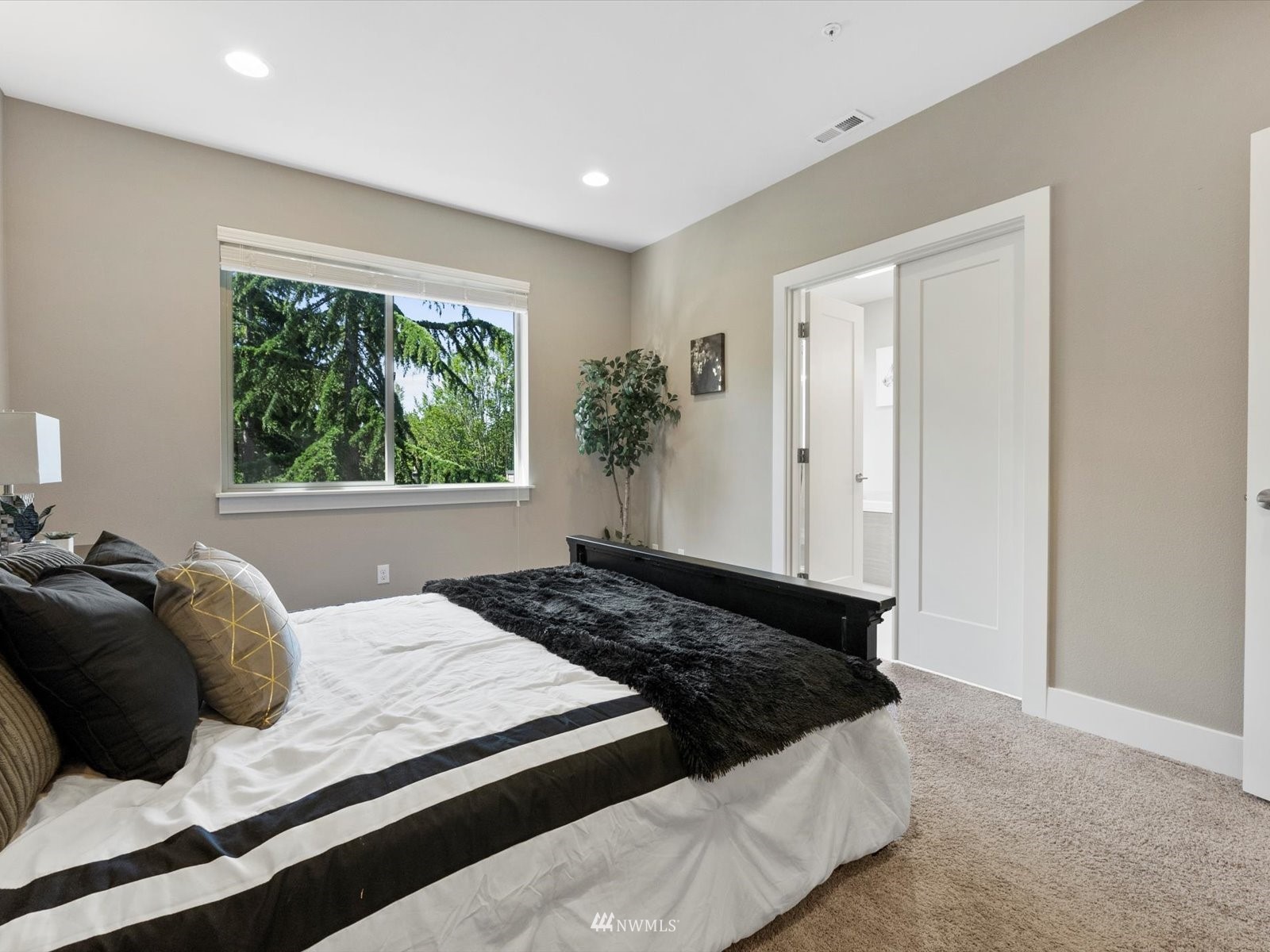315 South 47th Street, Unit B Renton, WA 98055 - Photo 16 of 28 Gallery Image 16