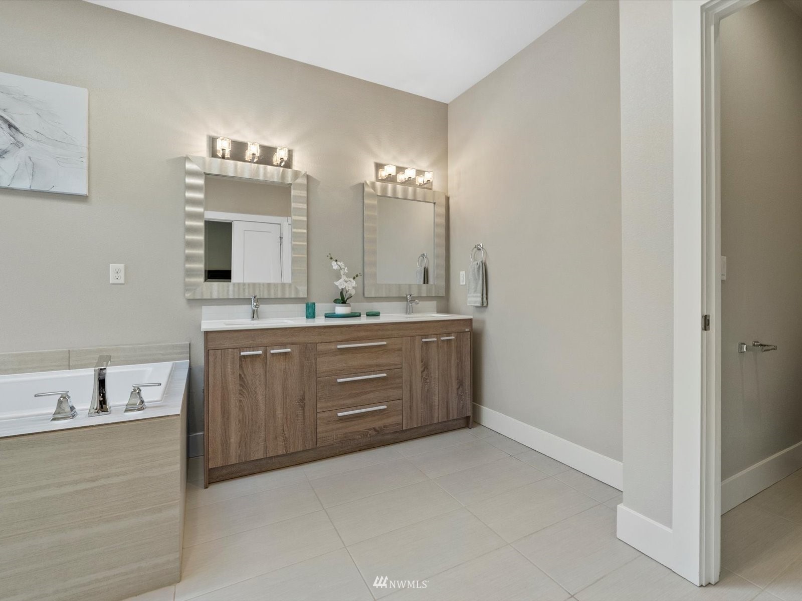 315 South 47th Street, Unit B Renton, WA 98055 - Photo 18 of 28 Gallery Image 18