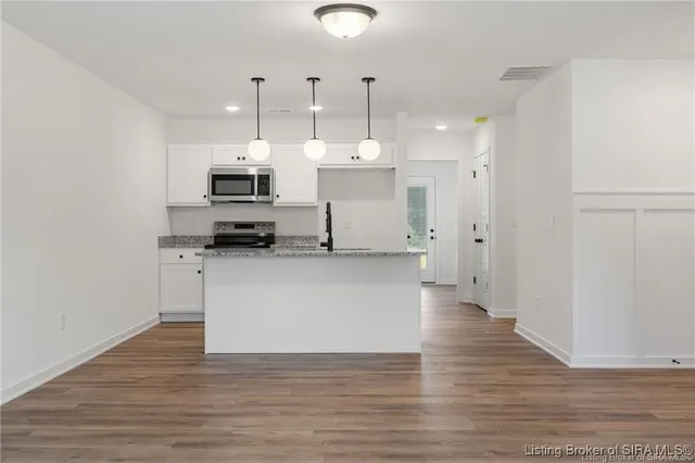 $249,900 | 5708 Harmony Wds Drive, Memphis, IN 47143