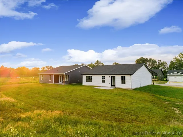 $249,900 | 5708 Harmony Wds Drive, Memphis, IN 47143