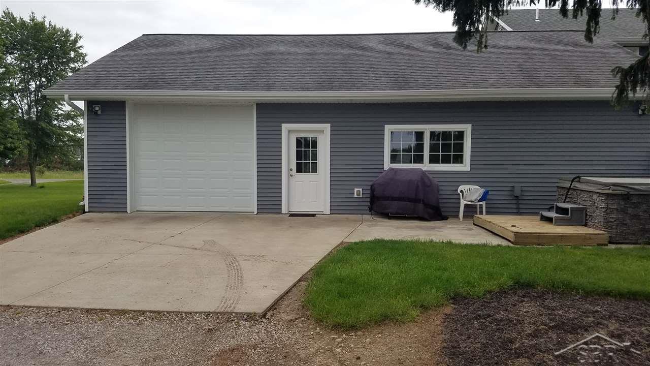 6352 Ditch Road Chesaning, MI 48616 - Photo 58 of 60 31384088-57.JPG