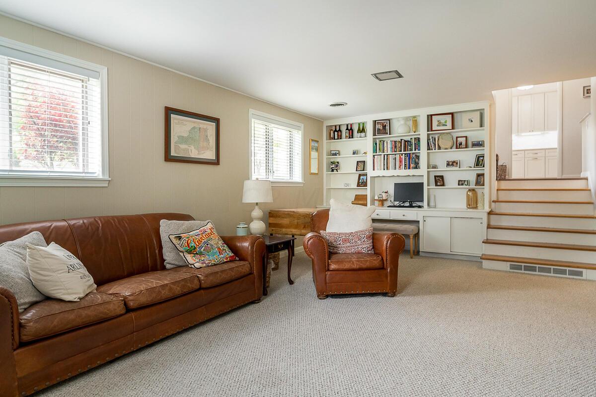 3269 Somerford Road Columbus, OH 43221 - Photo 25 of 36 3269_Somerford_Rd-17
