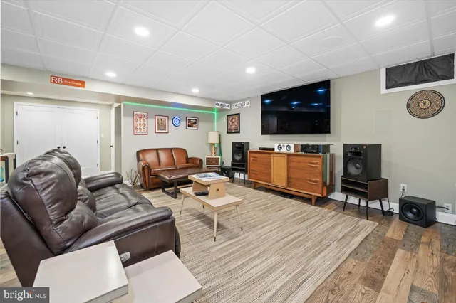 $725,000 | 1313 Officers Row, Delaware City, DE 19706