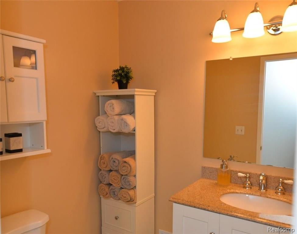 2154 Highsplint Drive Rochester Hills, MI 48307 - Photo 24 of 42