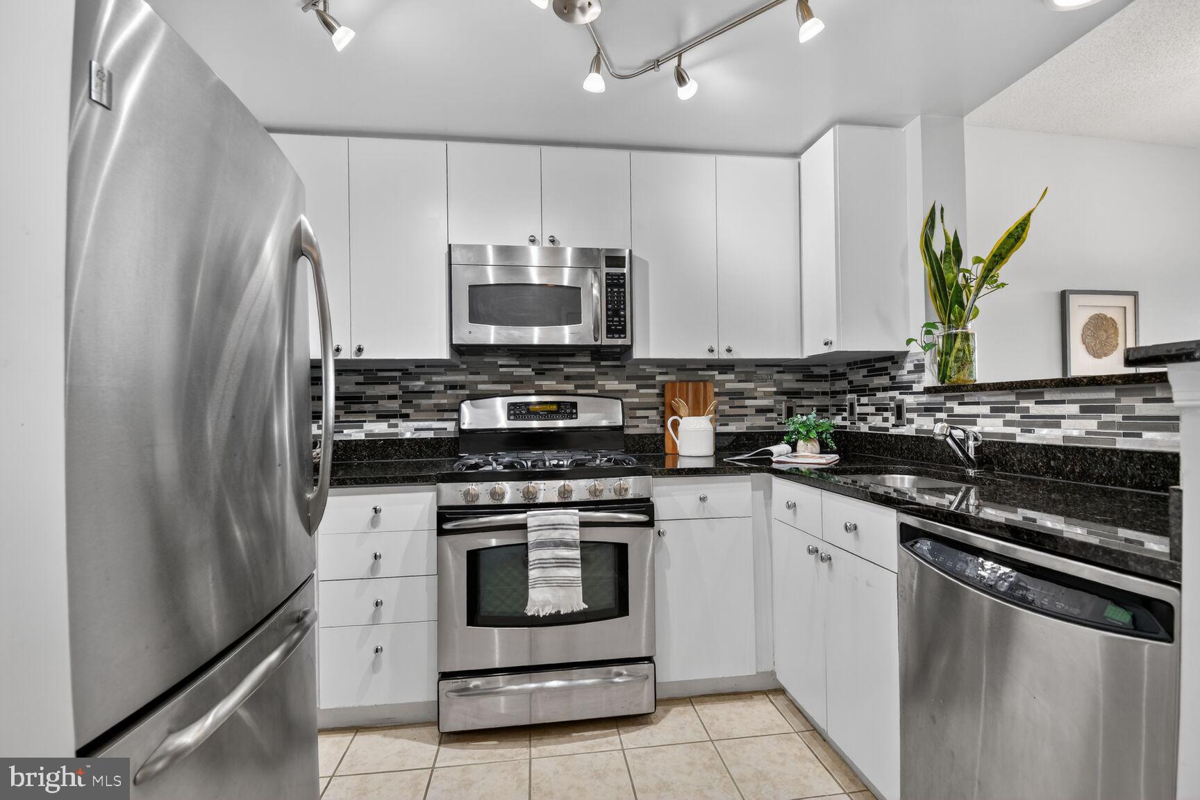 930 Wayne Avenue, Unit 1302 Silver Spring, MD 20910 - Photo 20 of 48