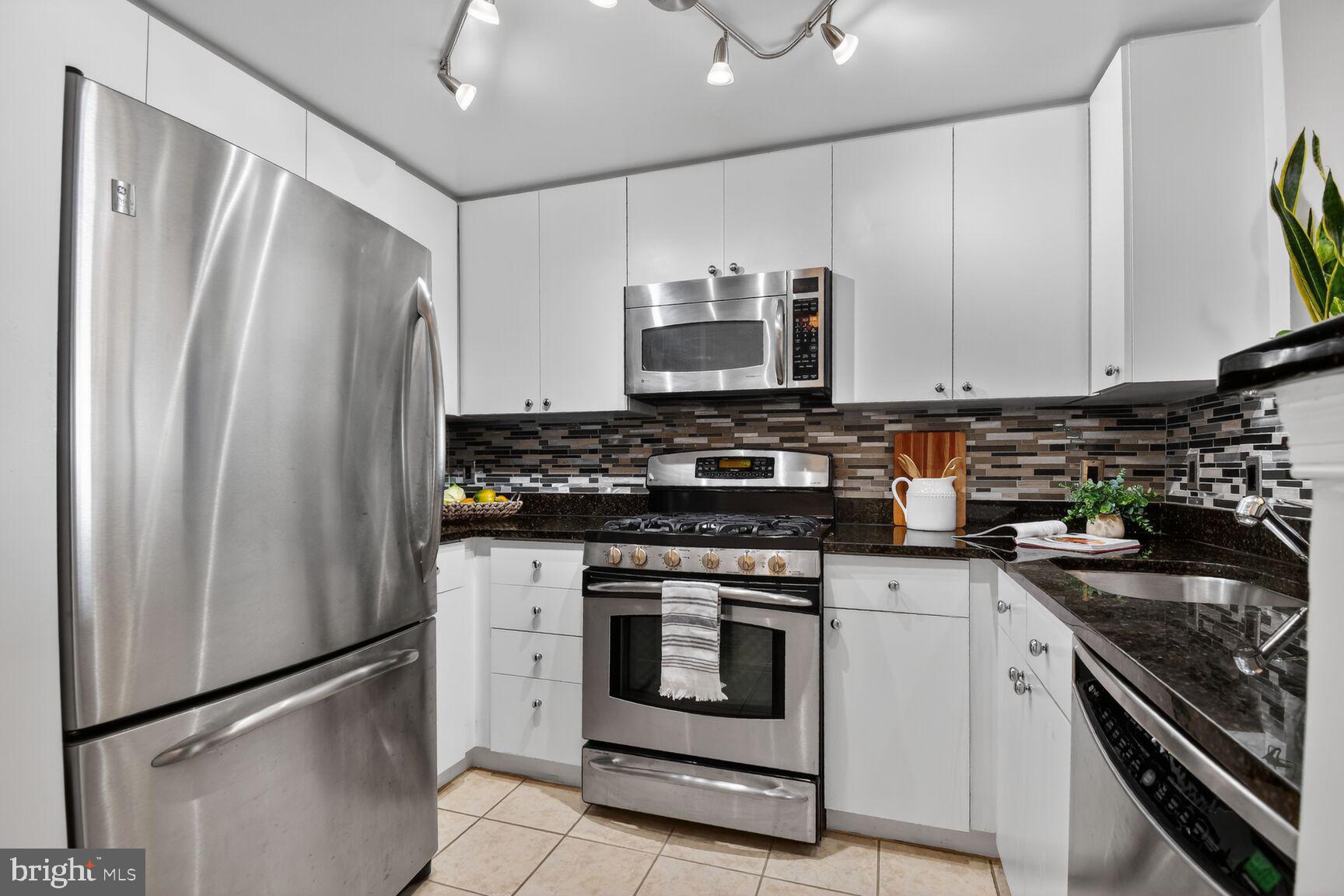 930 Wayne Avenue, Unit 1302 Silver Spring, MD 20910 - Photo 21 of 48