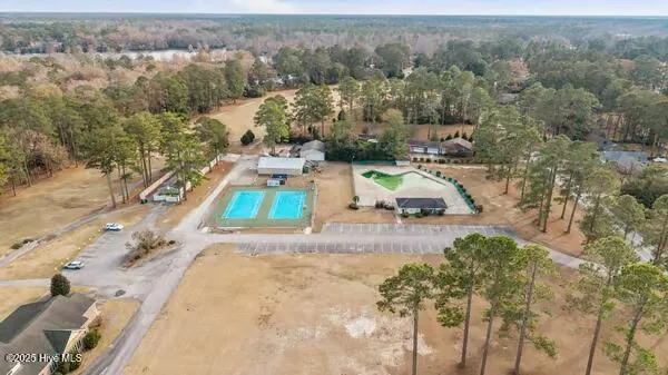 $180,000 | 66 Quarterdeck Townes, New Bern, NC 28562