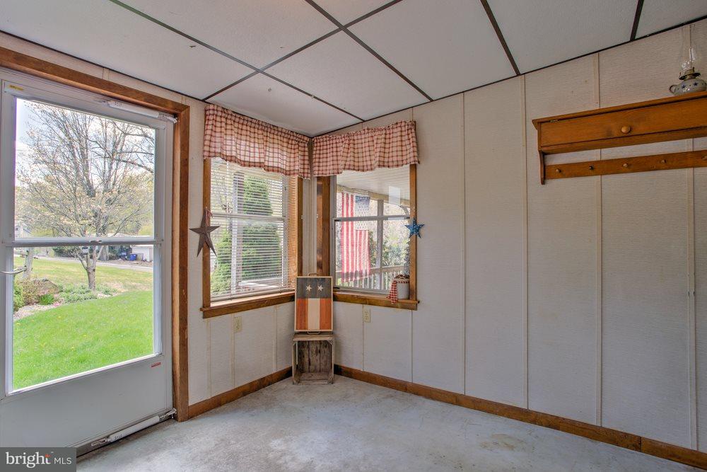 624 Lewisberry Road New Cumberland, PA 17070 - Photo 14 of 21 Gallery Image 14