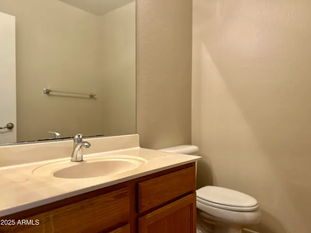 $2,495 | 6614 West Hess Street, Phoenix, AZ 85043