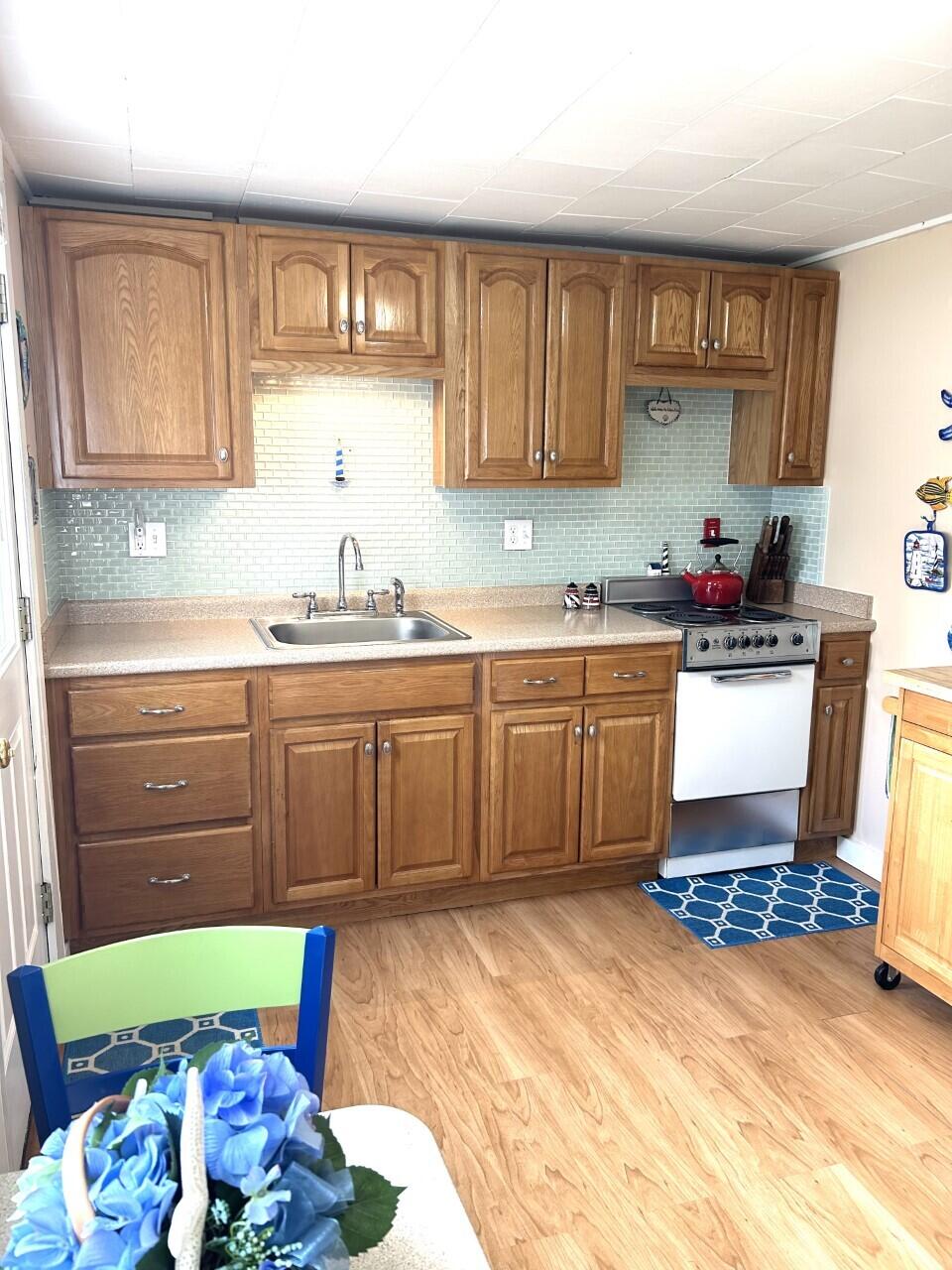 12 River Road Pocasset, MA 02559 - Photo 6 of 27 12riverrdkitchen