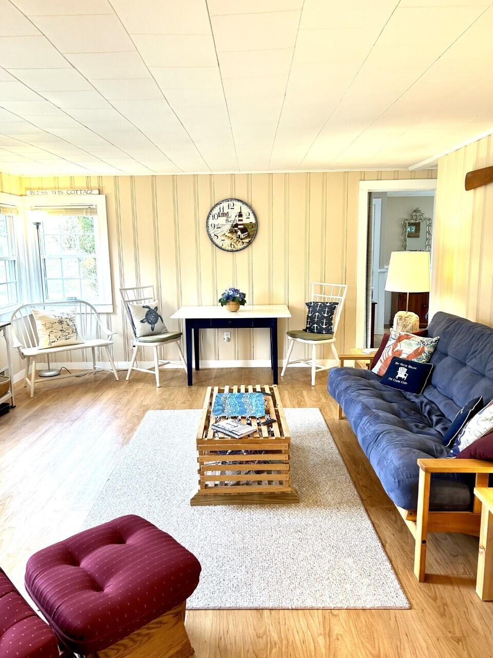 12 River Road Pocasset, MA 02559 - Photo 10 of 27 12riverliving2