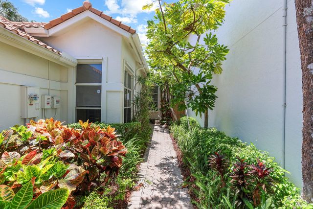 $507,000 | 6607 Northwest 25th Way, Boca Raton, FL 33496