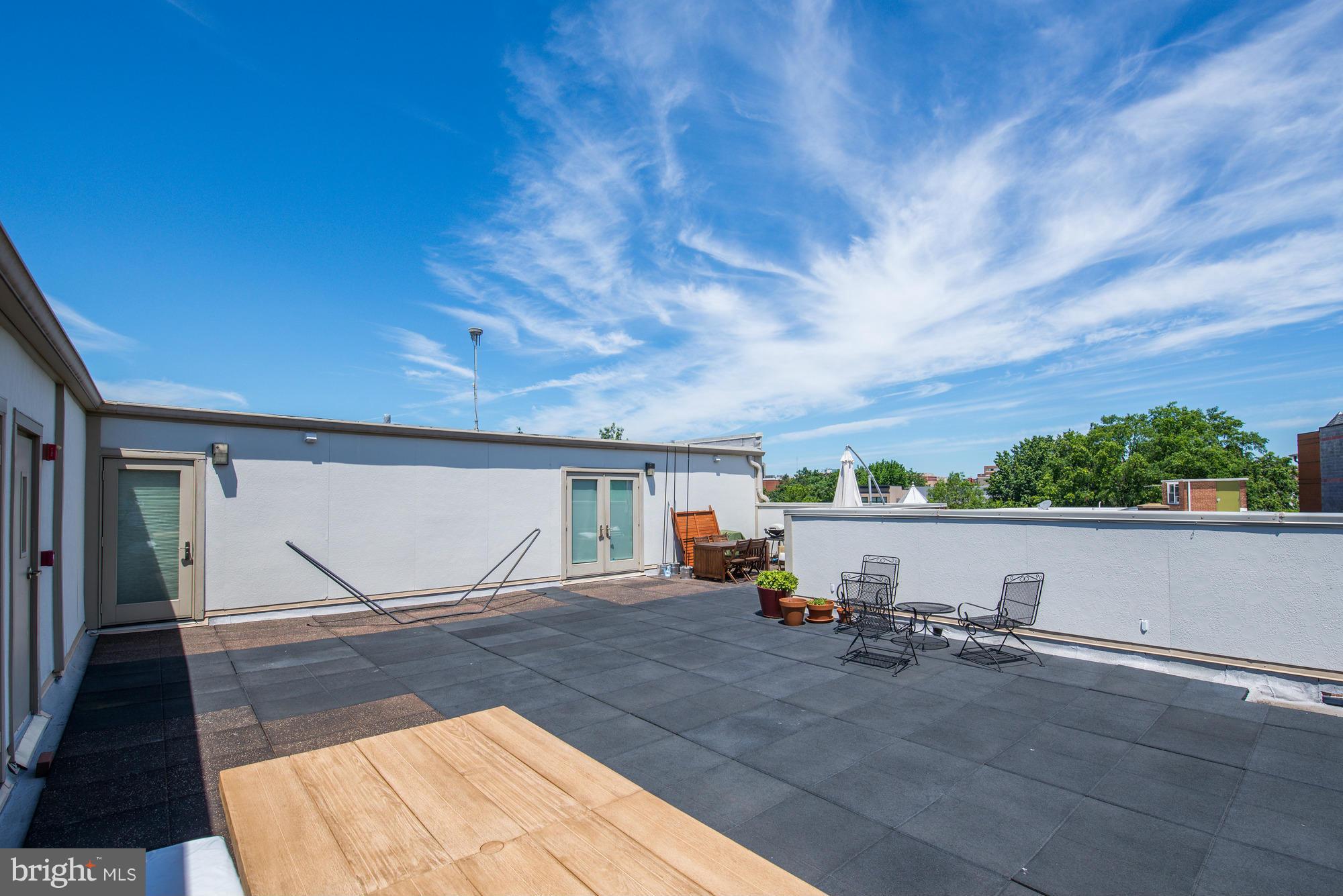 449 R Street Northwest, Unit 201 Washington, DC 20001 - Photo 18 of 21 Community