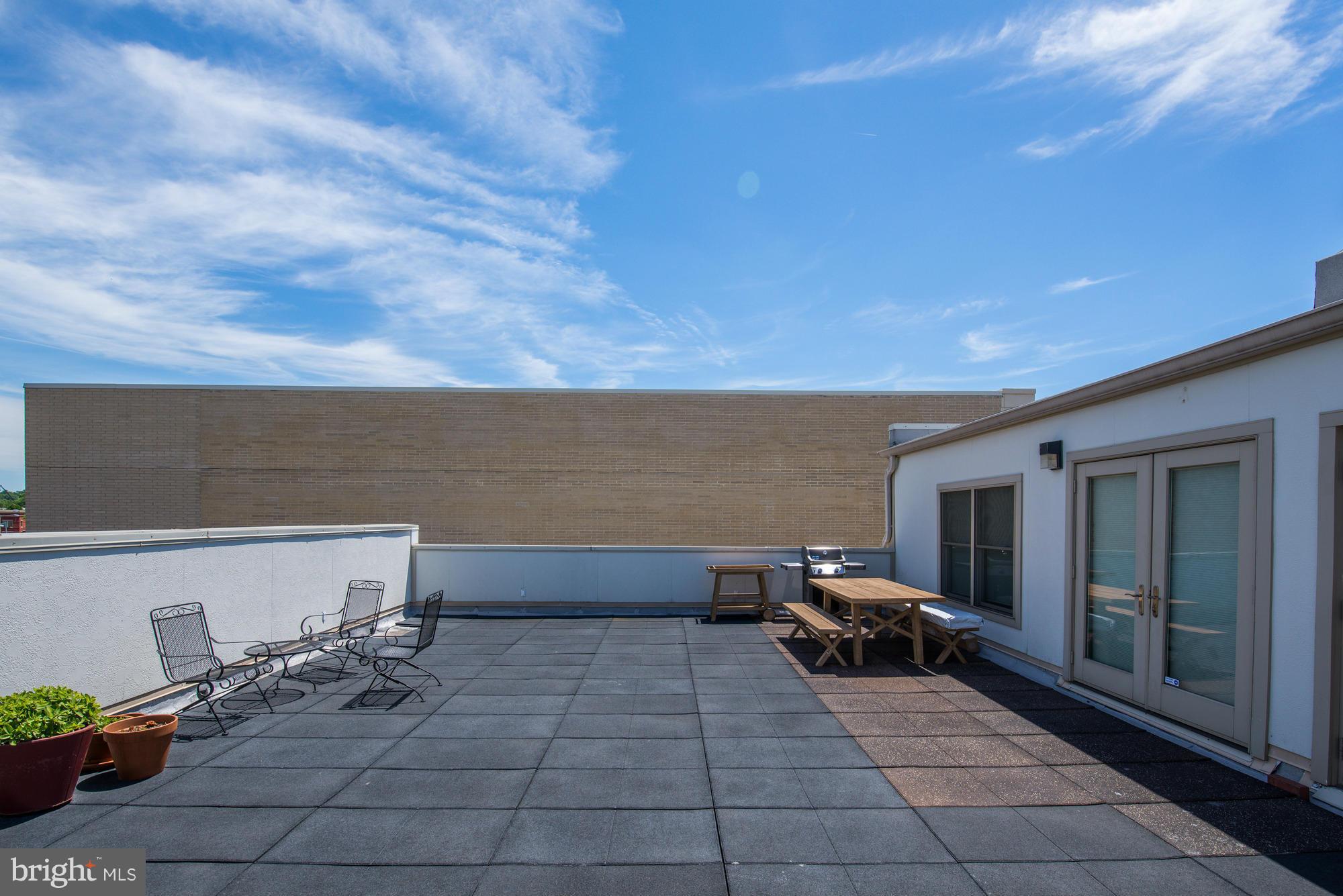 449 R Street Northwest, Unit 201 Washington, DC 20001 - Photo 20 of 21 Community