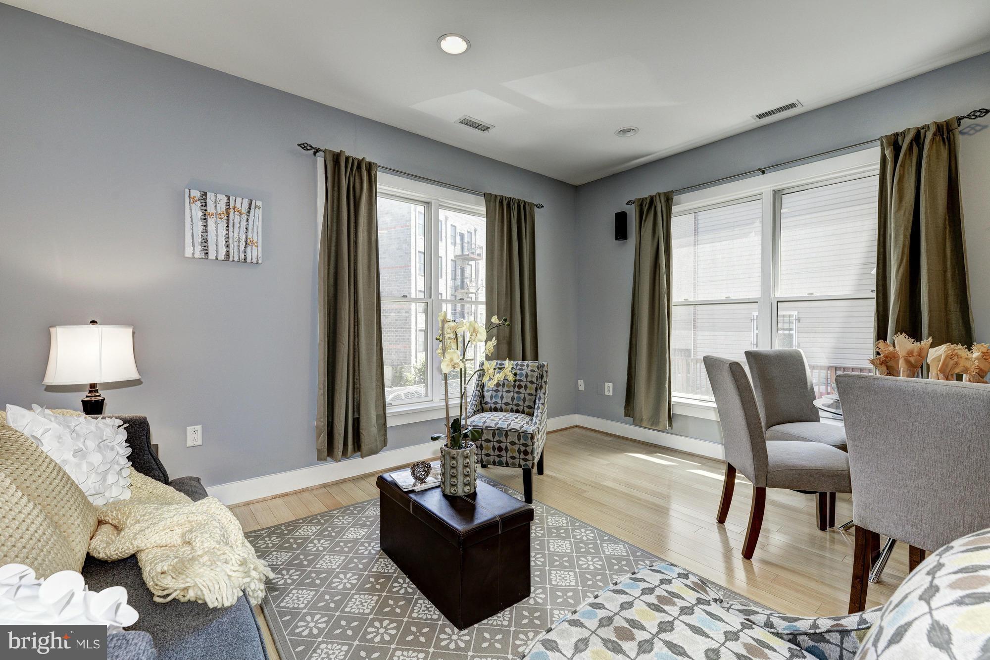 449 R Street Northwest, Unit 201 Washington, DC 20001 - Photo 3 of 21 Living Room