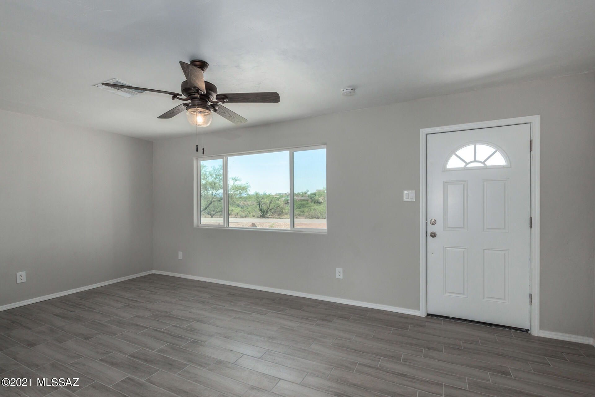 97 Paseo Mexico Rio Rico, AZ 85648 - Photo 4 of 26