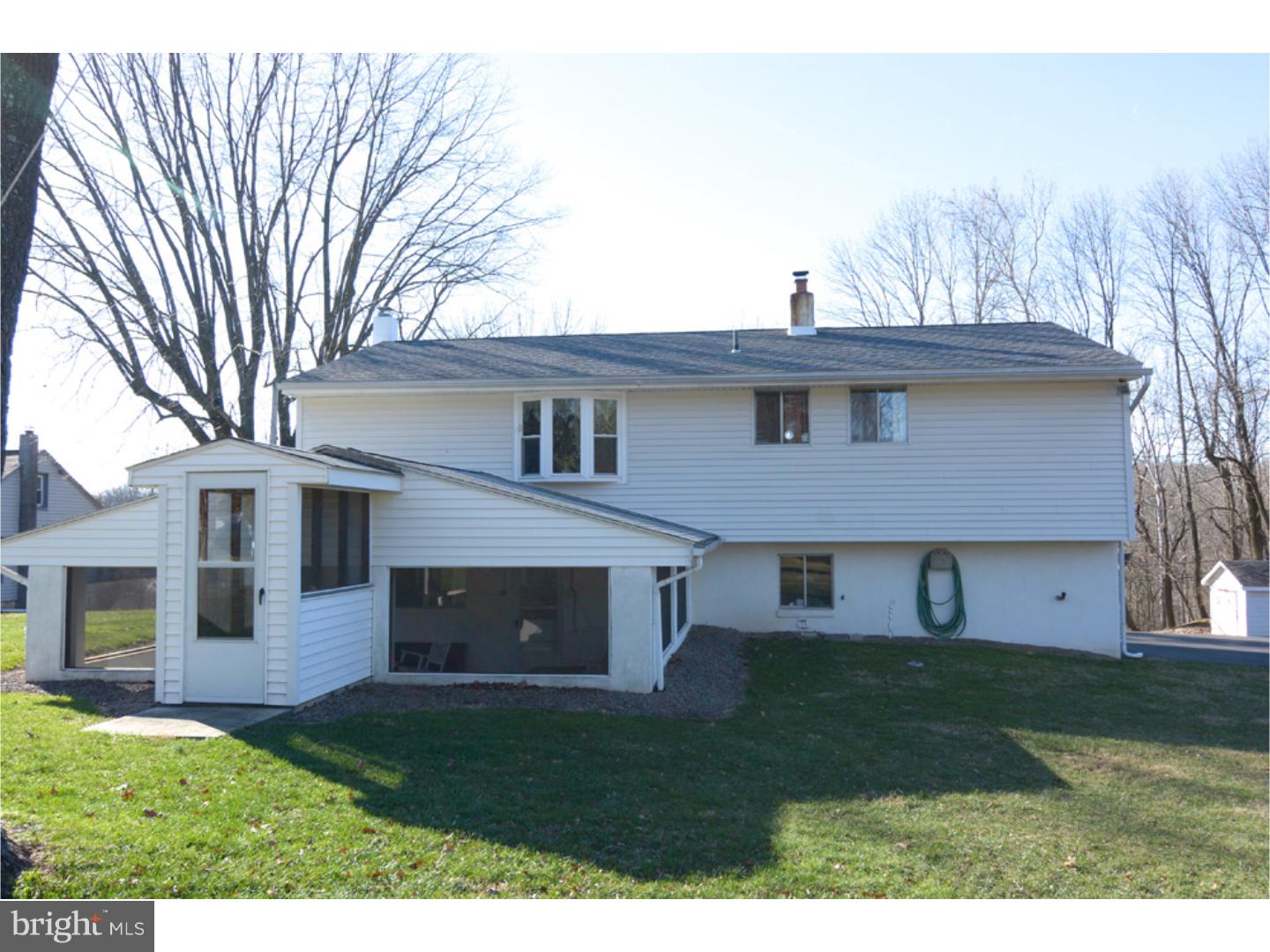 941 Shelbourne Road Reading, PA 19606 - Photo 24 of 25