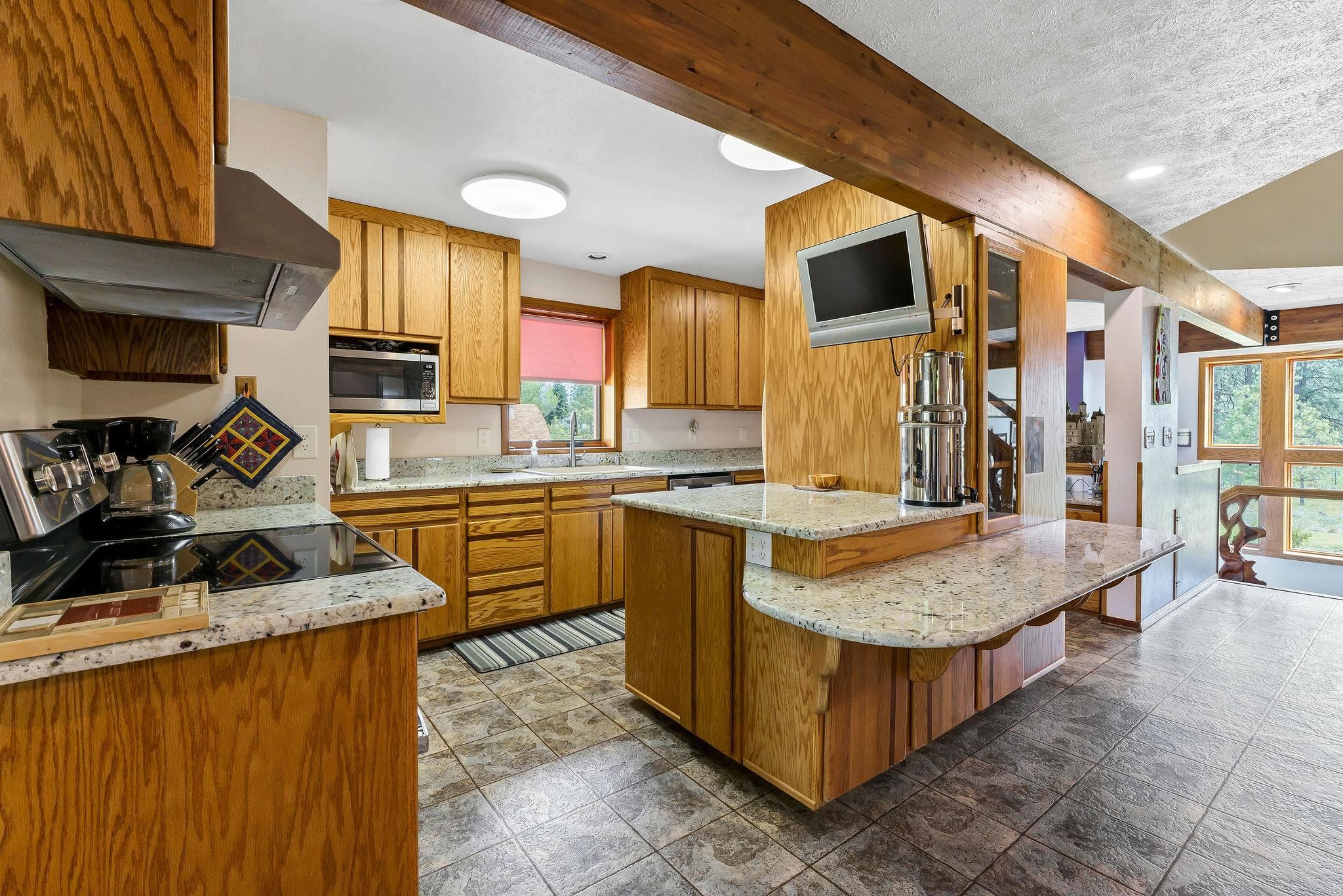 16615 West Stoughton Road Cheney, WA 99004 - Photo 12 of 50