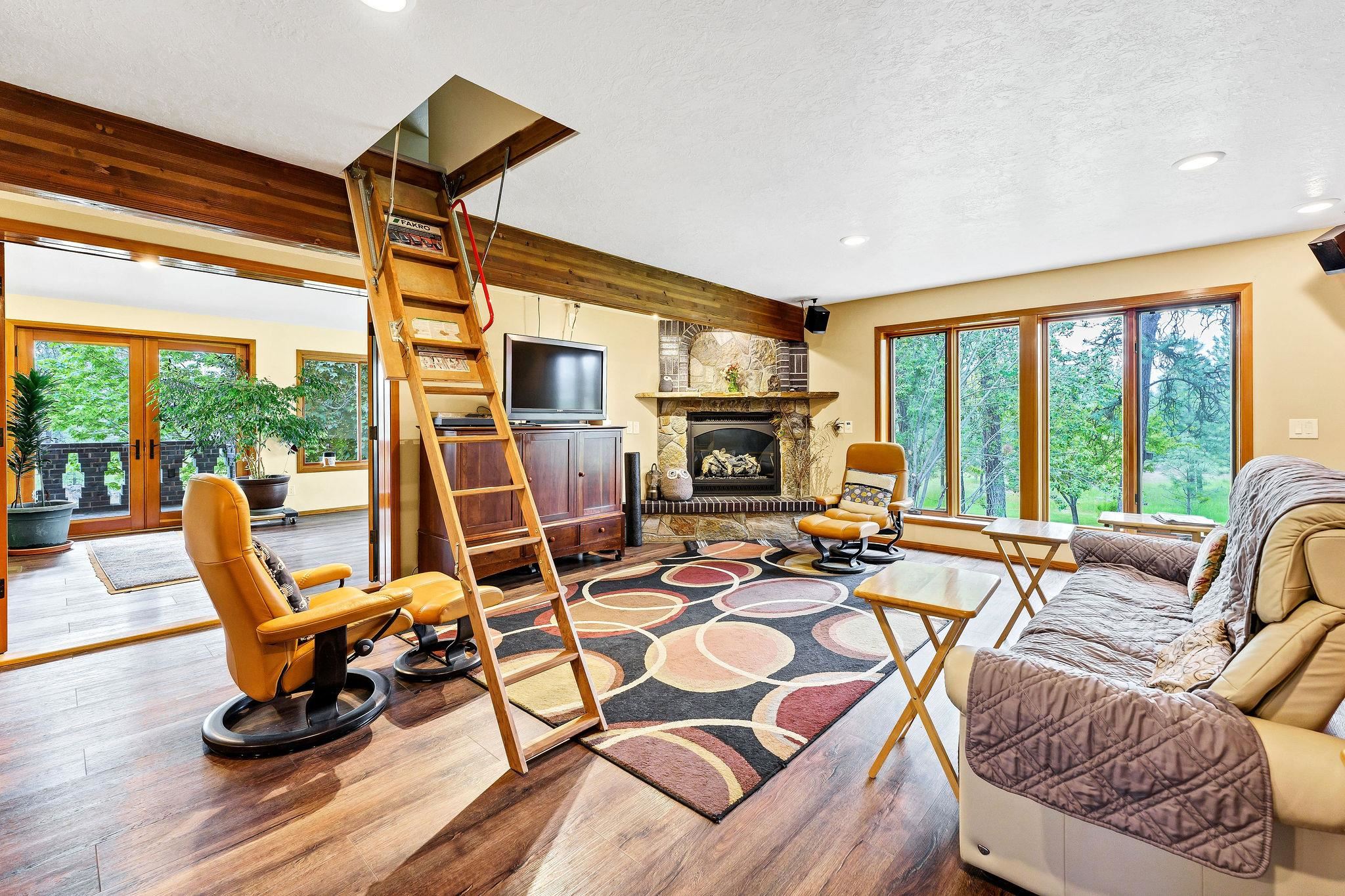 16615 West Stoughton Road Cheney, WA 99004 - Photo 10 of 50