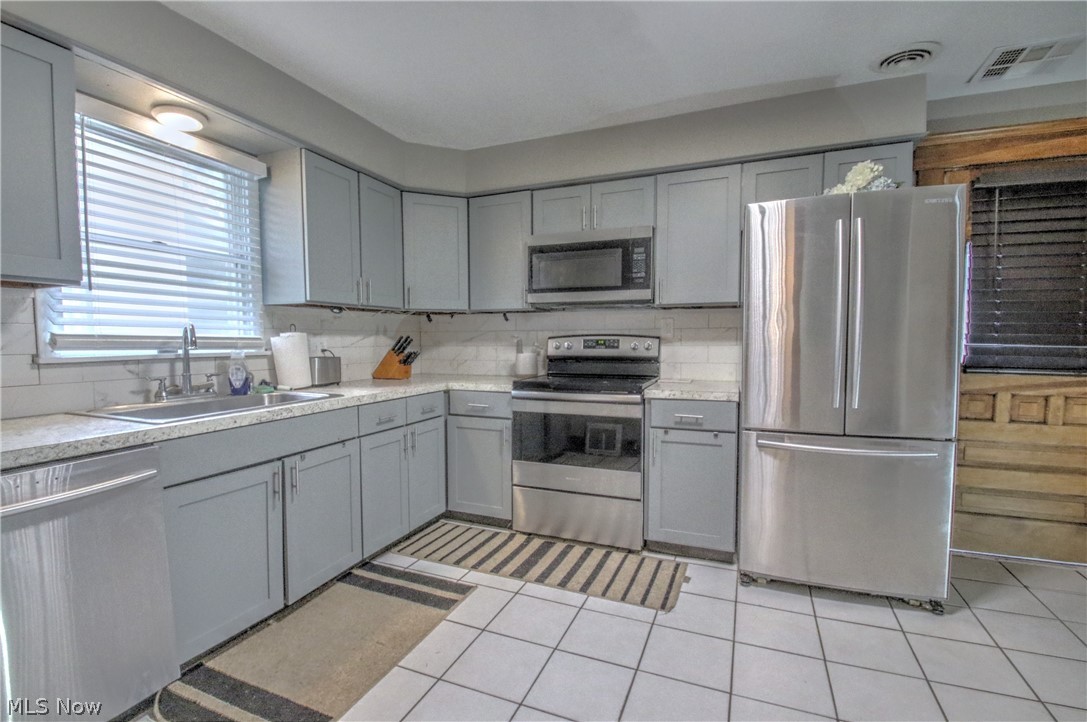 2829 8th Street Northwest Canton, OH 44708 - Photo 13 of 25