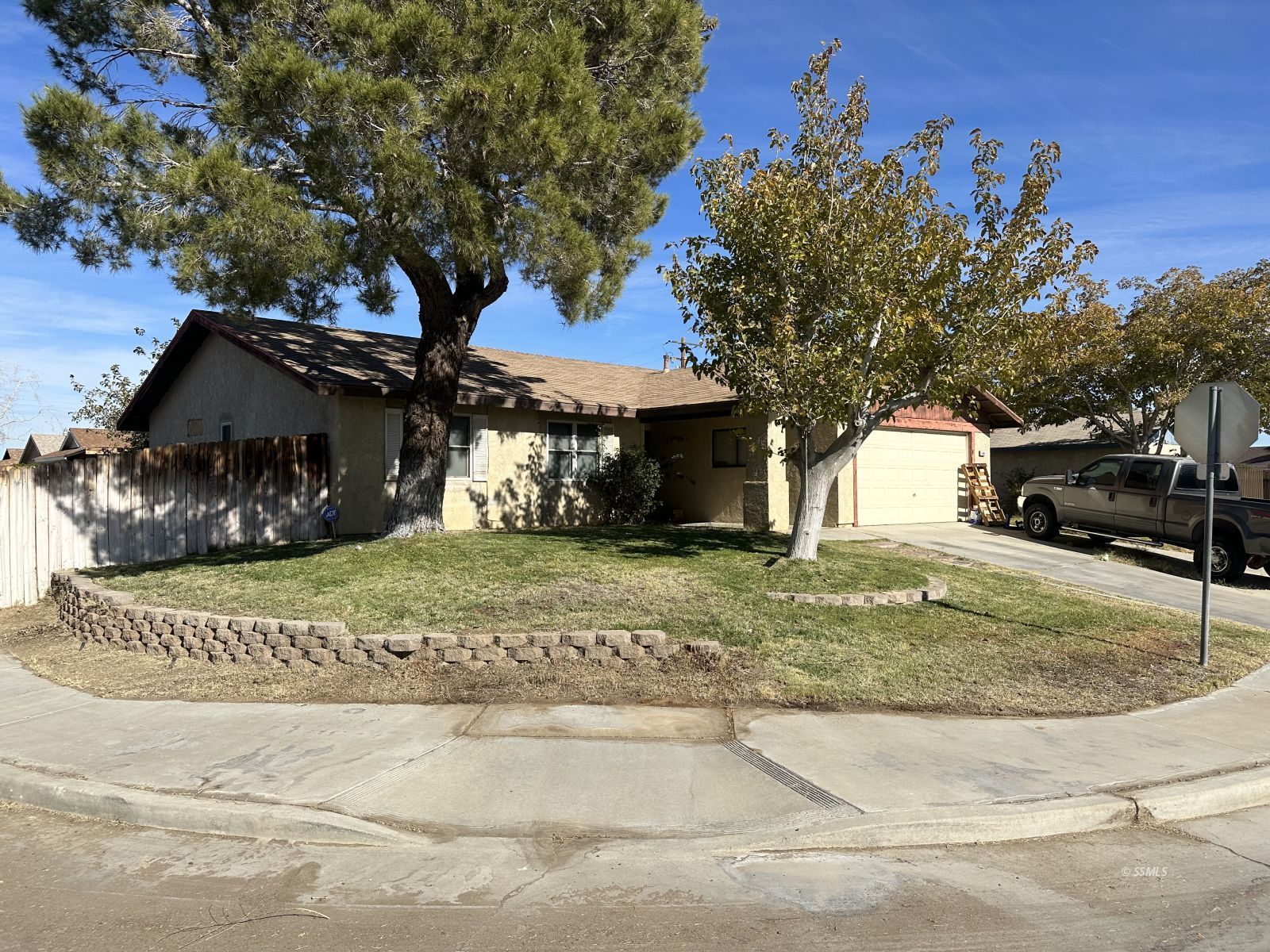 400 East Wilson Avenue Ridgecrest, CA 93555 - Photo 2 of 10 Gallery Image 2