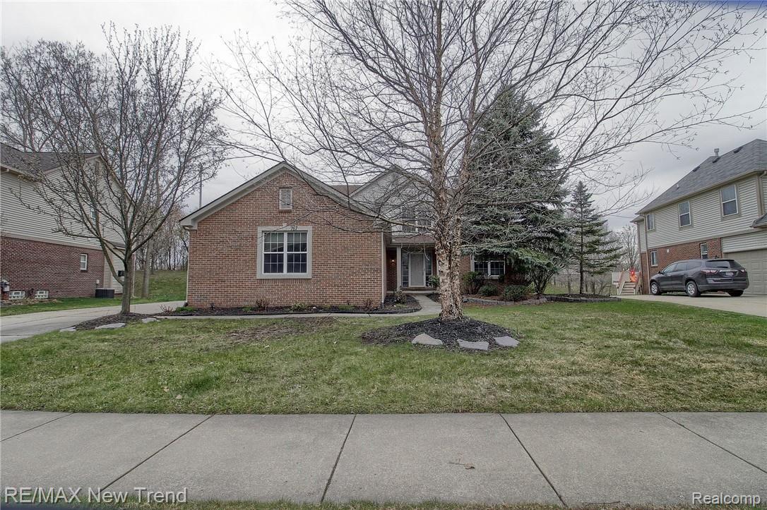 767 Woodfield Way Rochester, MI 48307 - Photo 1 of 29 1-Front.jpg