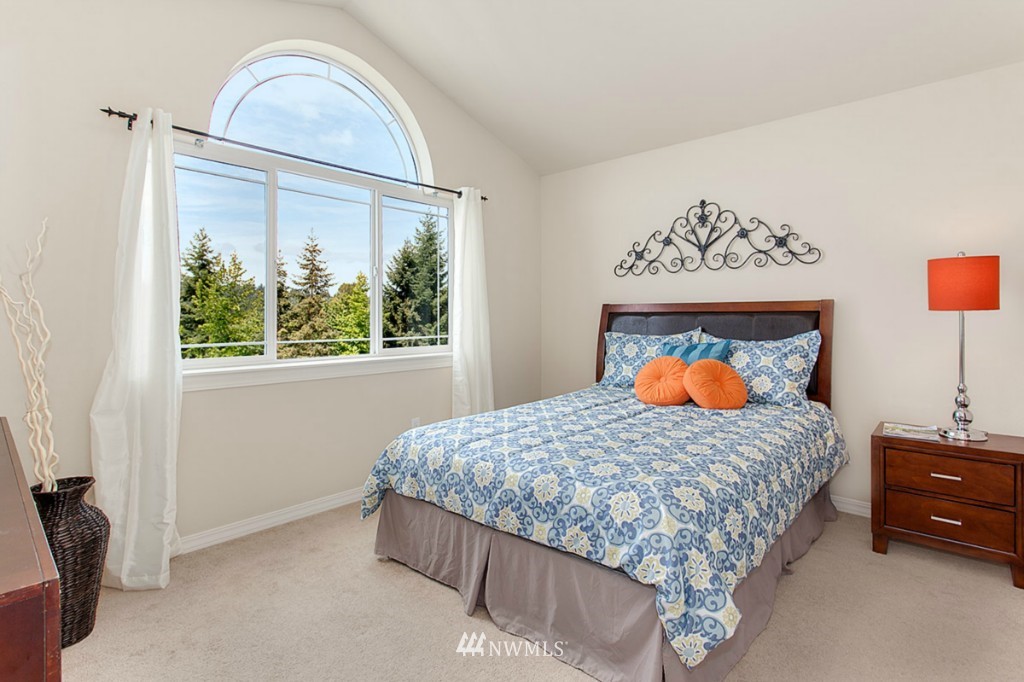24102 39th Court Southeast, Unit 4 Bothell, WA 98021 - Photo 12 of 21