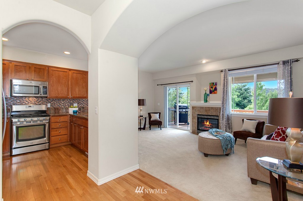 24102 39th Court Southeast, Unit 4 Bothell, WA 98021 - Photo 8 of 21