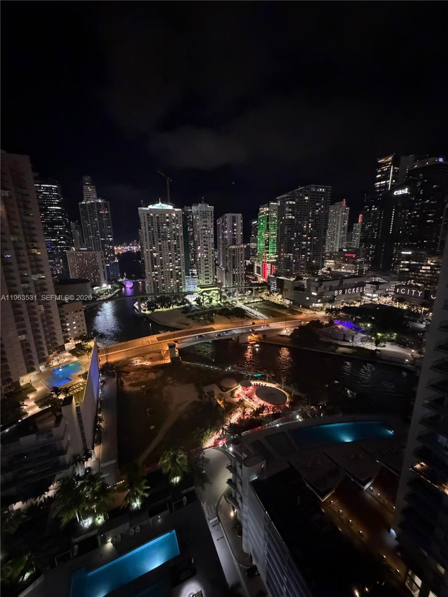 90 Southwest 3rd Street, Unit 3012 Miami, FL 33130 - Photo 12 of 20