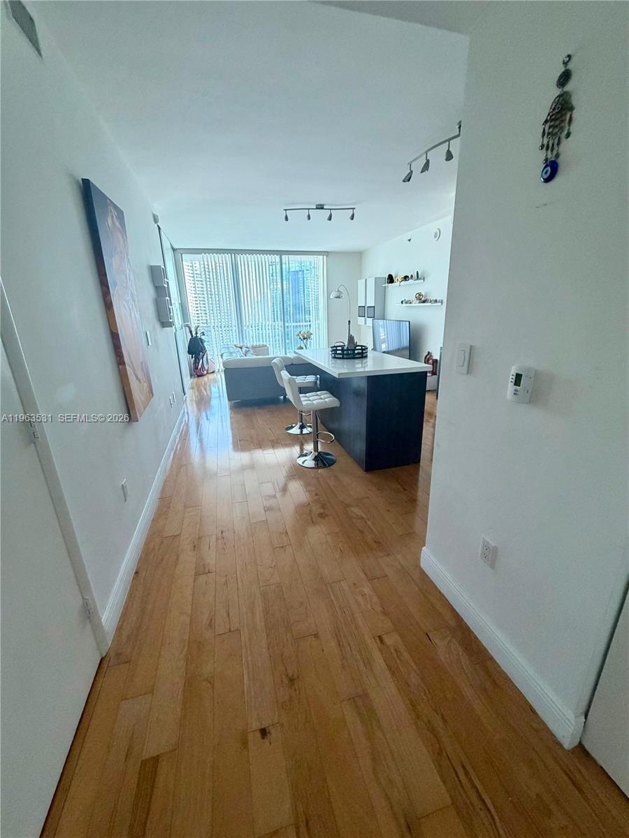 90 Southwest 3rd Street, Unit 3012 Miami, FL 33130 - Photo 5 of 20