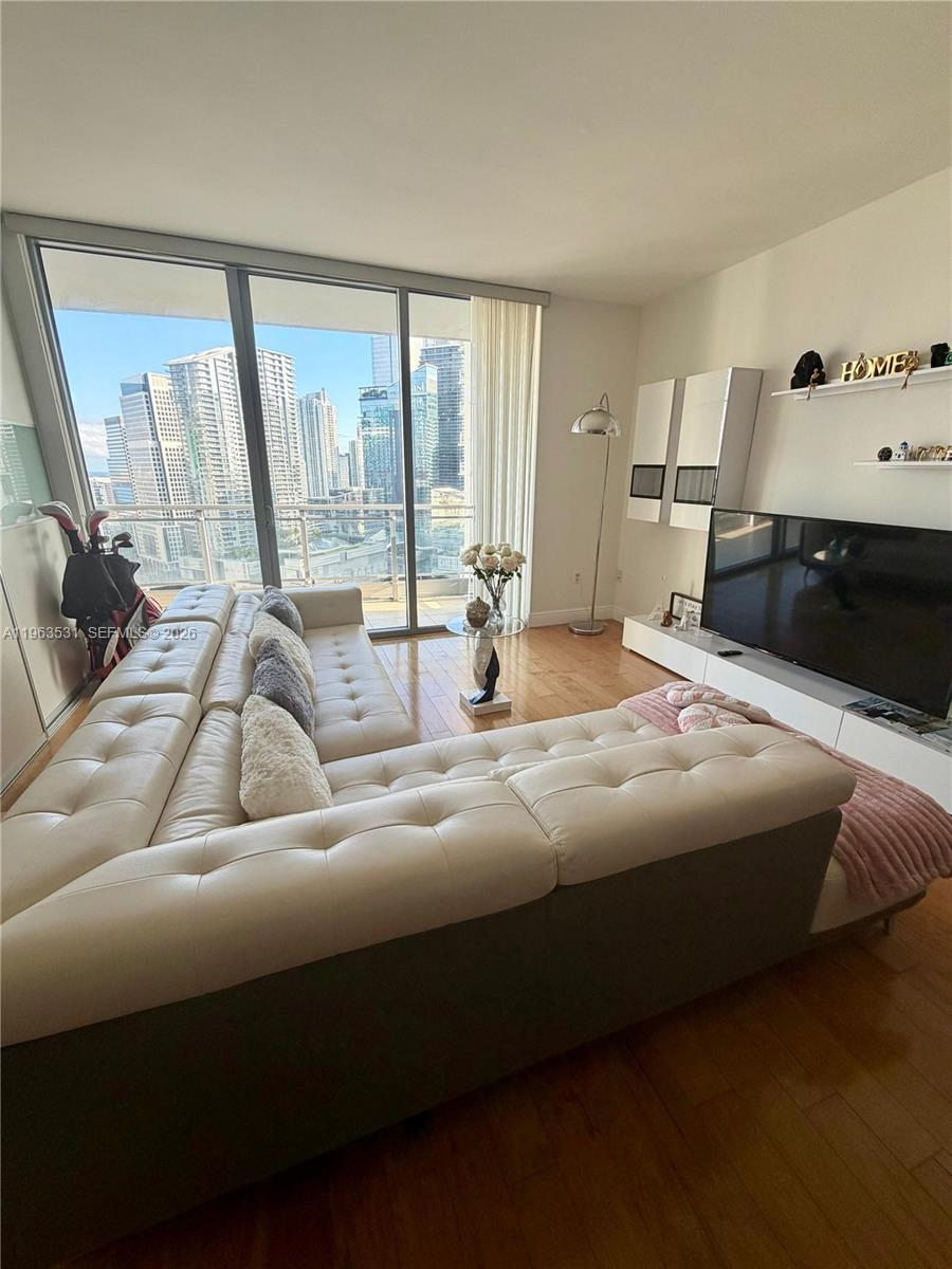 90 Southwest 3rd Street, Unit 3012 Miami, FL 33130 - Photo 6 of 20