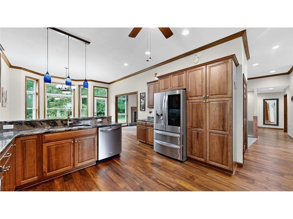 50424 305th Street Blooming Prairie, MN 55917 - Photo 11 of 40