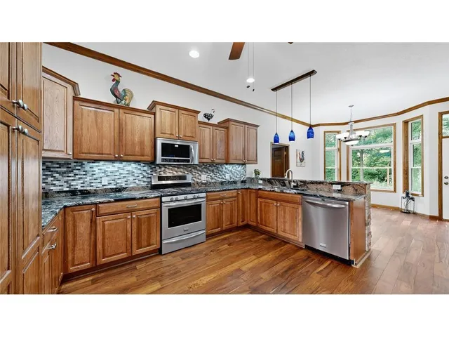 $659,000 | 50424 305th Street, Blooming Prairie, MN 55917