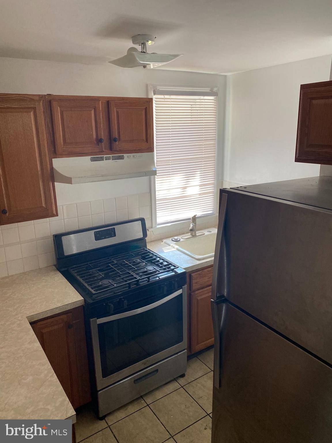 5110 Reno Street Philadelphia, PA 19139 - Photo 3 of 12 Kitchen