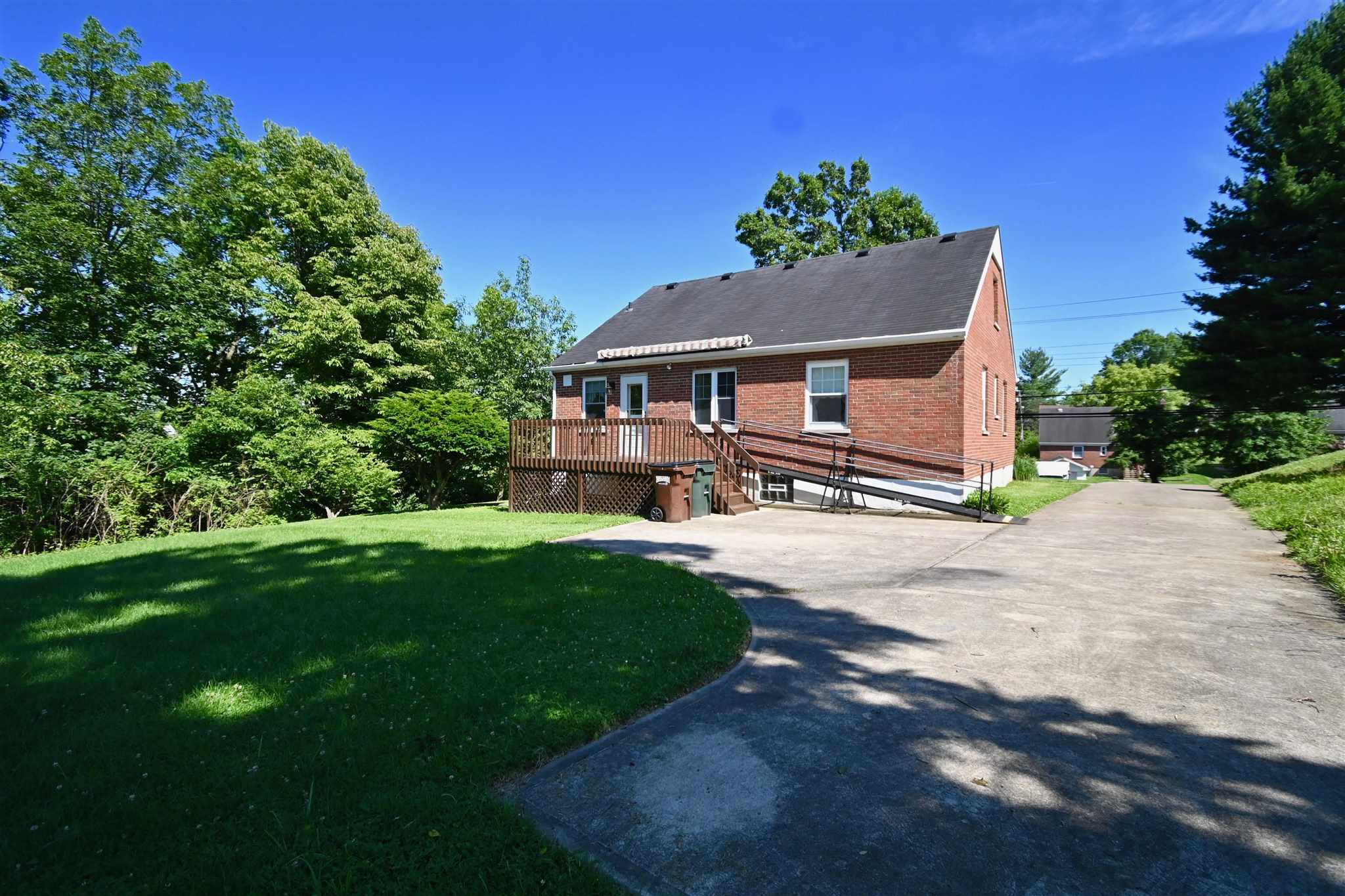5390 Dodsworth Lane Cold Spring, KY 41076 - Photo 3 of 39 Gallery Image 3