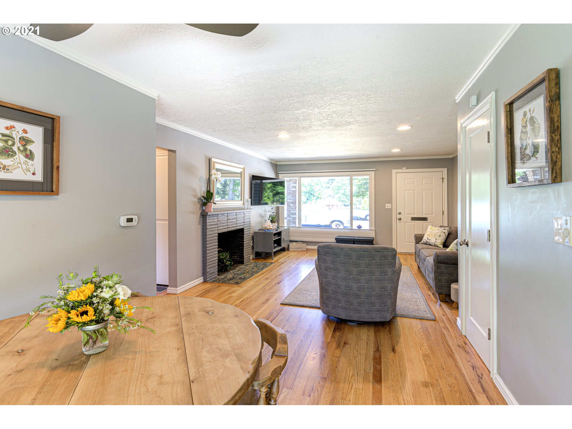 2406 North Kilpatrick Street Portland, OR 97217 - Photo 9 of 28