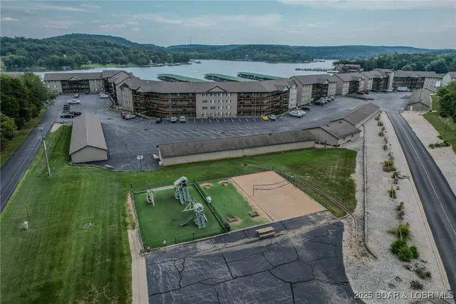 $239,000 | 93 Cedar Glen Court, Unit 3C, Camdenton, MO 65020