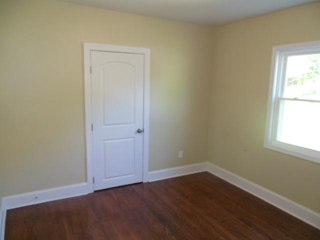 7010 Buckeye Road Roanoke, VA 24018 - Photo 8 of 17 DSCN2784