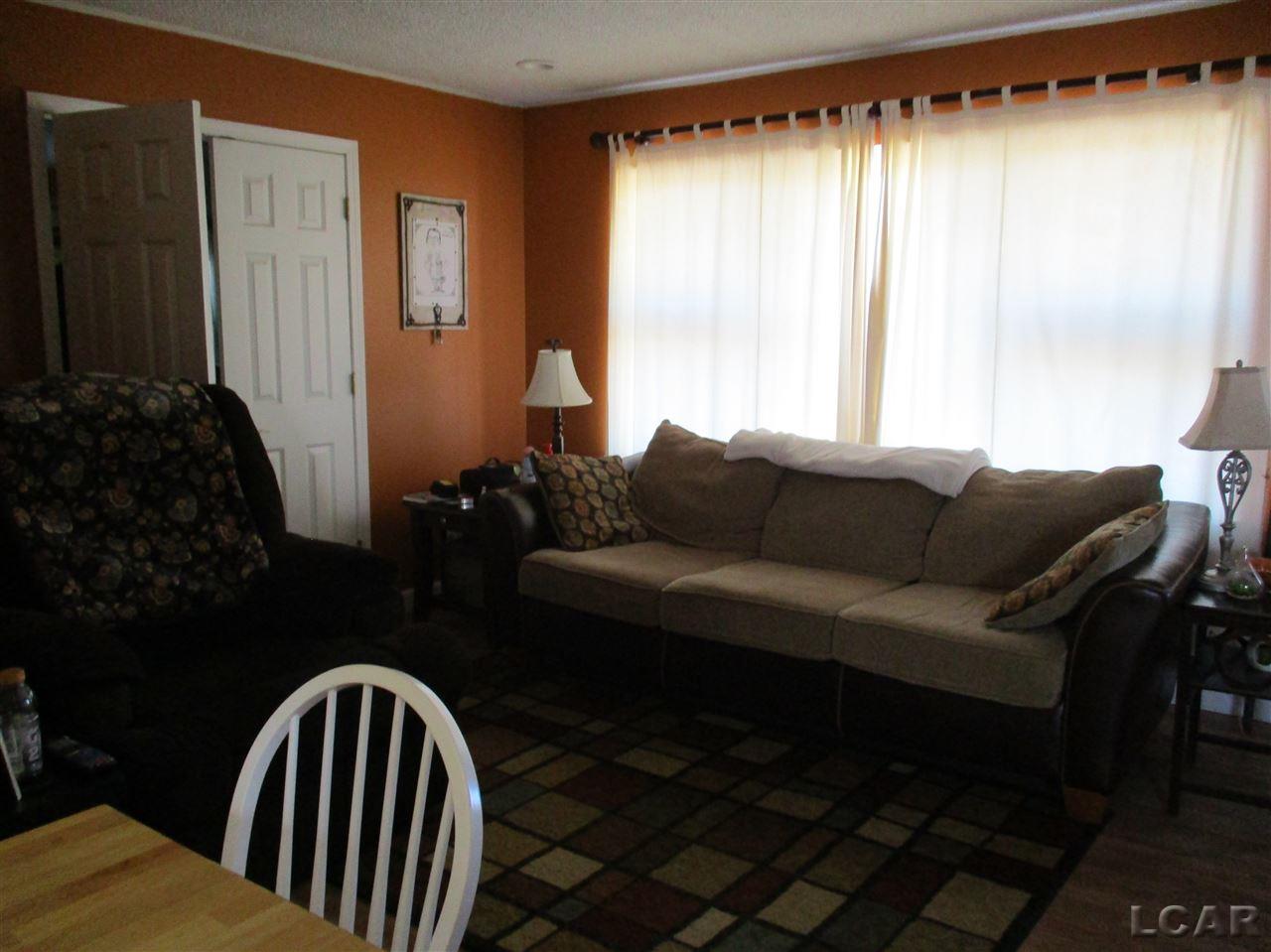 4075 West Beecher Road Adrian, MI 49221 - Photo 10 of 42 31372959-12.JPG