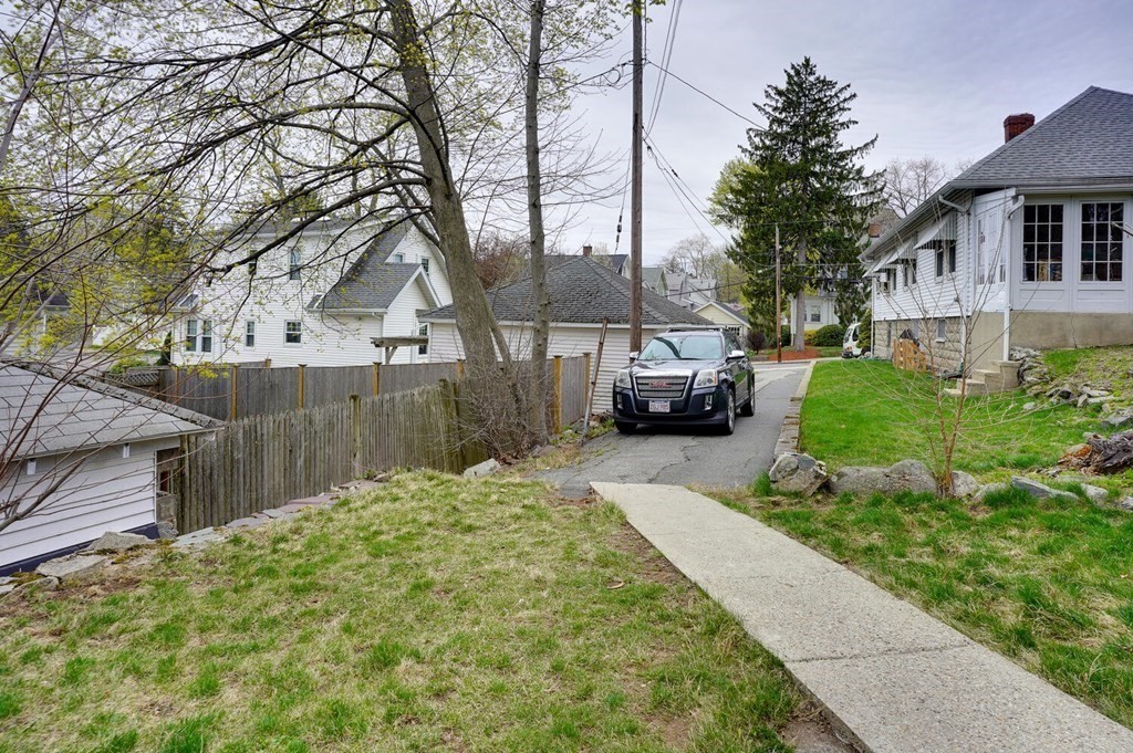 75 Ashcroft Road Medford, MA 02155 - Photo 2 of 26 Gallery Image 2