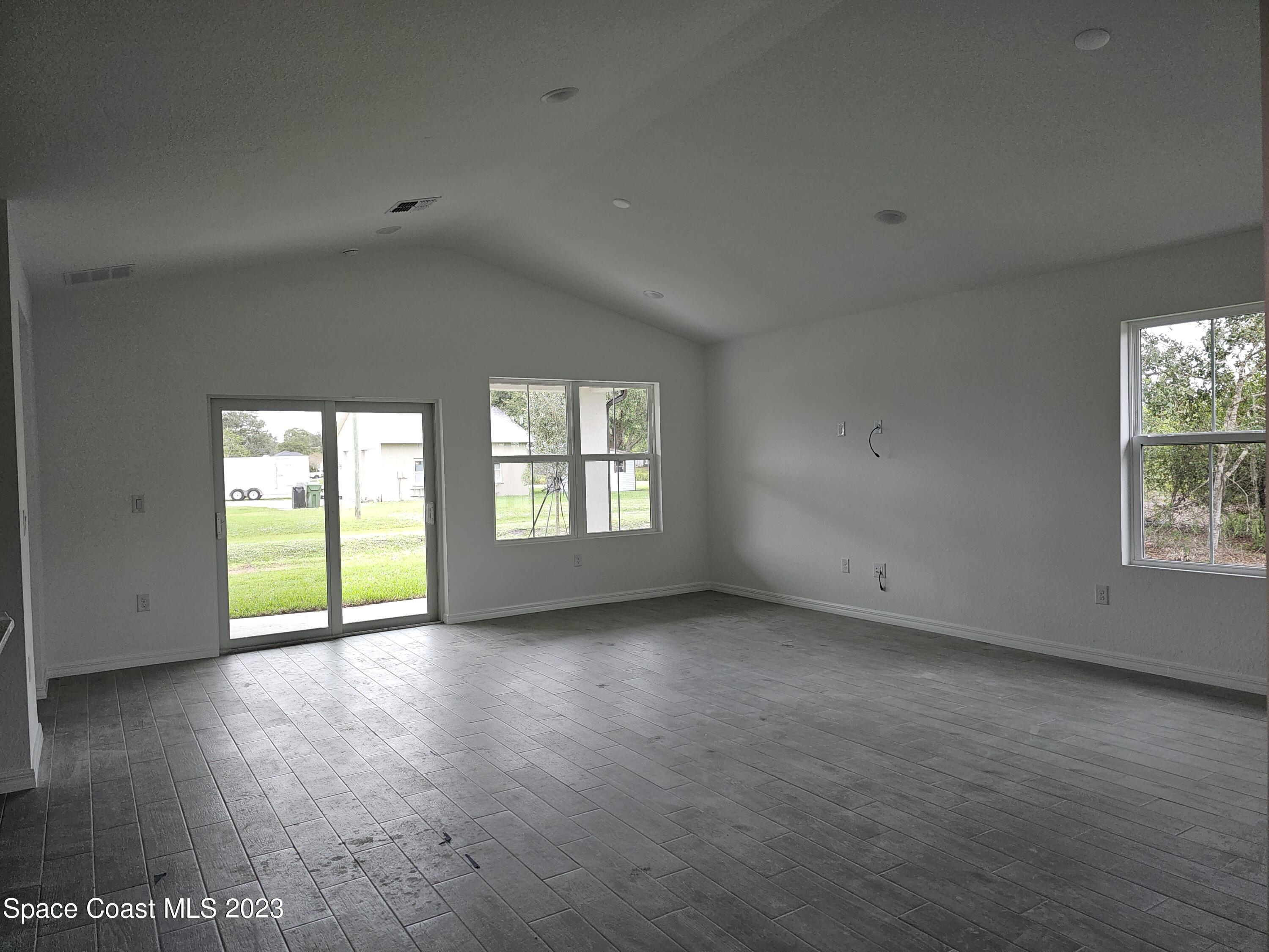 1302 Zanzibar Road Southeast Palm Bay, FL 32909 - Photo 4 of 10 20231127_111253
