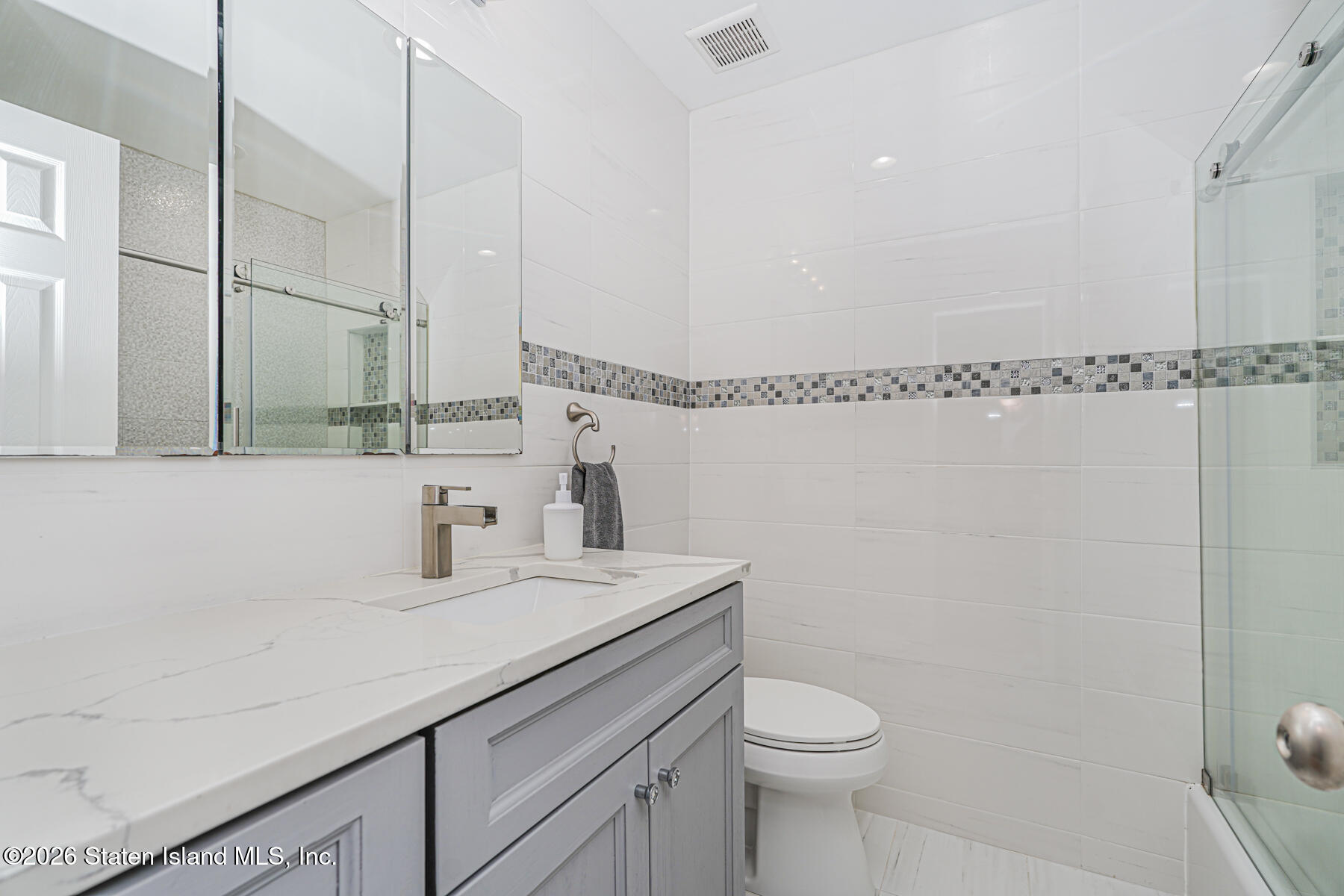 51 Cypress Loop Staten Island, NY 10309 - Photo 21 of 39 (21) FULL BATH